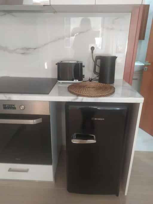 Studio Apartment With All Amenities In Kolonaki Афины Экстерьер фото